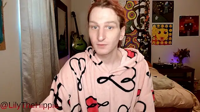 lilythehippie online show from June 3, 5:06 pm