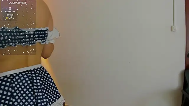 BABY WARDWELL online show from June 12, 4:11 am