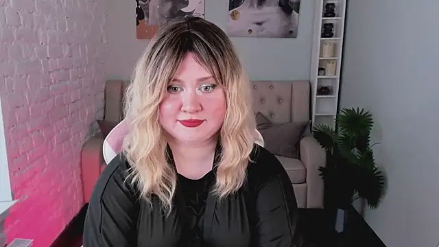 Goddess Ellis online show from June 26, 1:37 pm