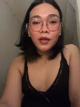 lunapitches online show from June 23, 5:21 pm