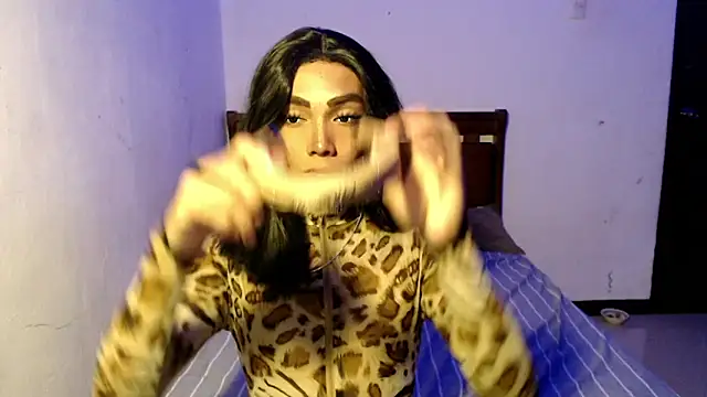 your rafaela00 online show from June 20, 3:37 pm