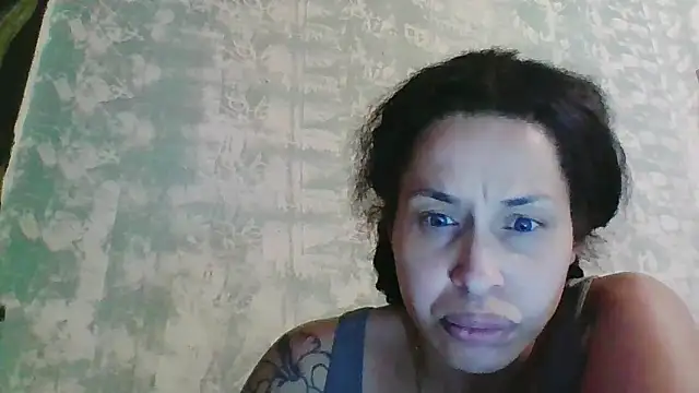 Snapshot of imisamoore69 chatting on October 16, 10:53 pm imisamoore69 online show from October 16, 10:53 pm