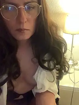 Chic desire online show from February 28, 11:11 pm