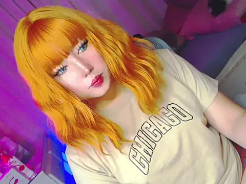 HOTnWILDalice online show from April 25, 5:11 am