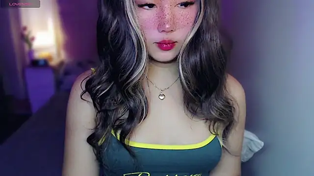 HOTnWILDalice online show from August 5, 2:39 am