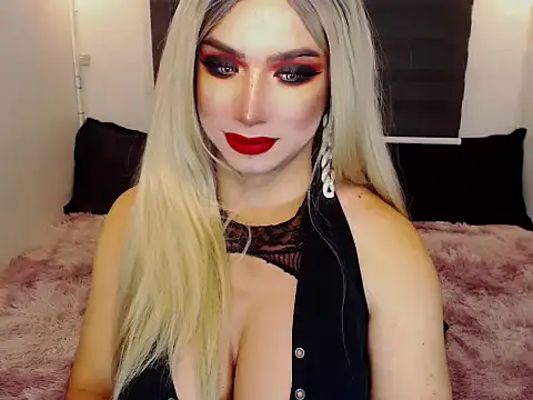 HugeCockDominantXxX online show from April 18, 7:07 pm