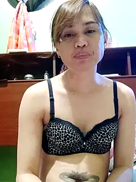 QueenSoreal online show from November 6, 5:02 pm