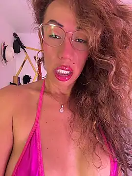 YOURSDEBORA online show from July 16, 7:09 pm