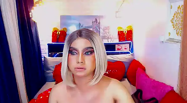 Snapshot of TsGoddessNhicolle chatting on February 2, 2:13 pm TsGoddessNhicolle online show from February 2, 2:13 pm