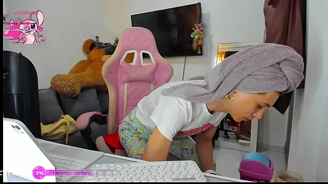 Lawrncesofiets online show from March 17, 5:59 pm