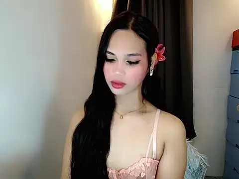 Webcumcutie online show from April 25, 5:33 am