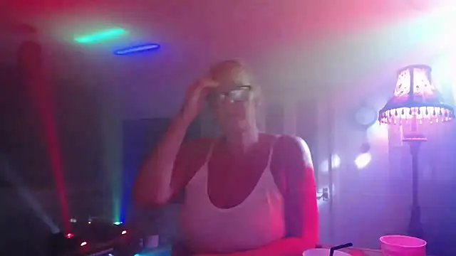 BhamCouple online show from January 31, 7:34 pm