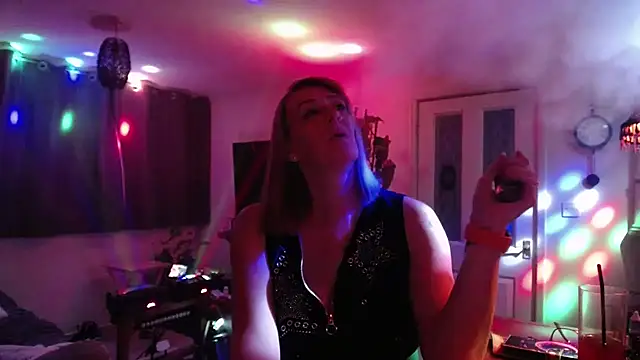 BhamCouple online show from March 28, 7:38 pm