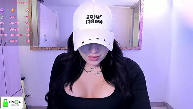EricaVanderhill online show from August 5, 11:11 pm