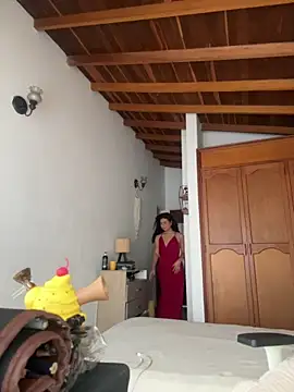 GabriSaenz online show from May 9, 1:29 pm