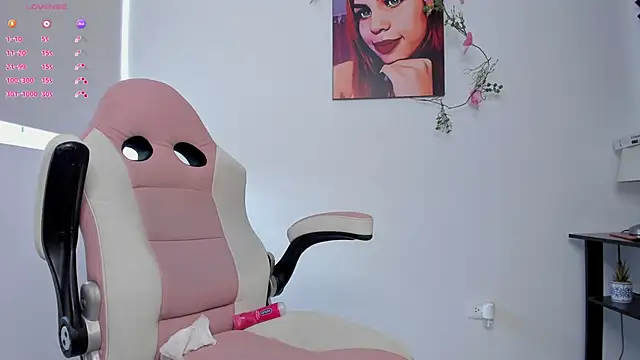 girl dollxx online show from May 8, 4:25 pm