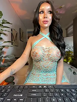 Addison  Lee online show from February 7, 2:50 am