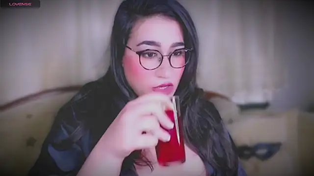 Snapshot of MERA_arab chatting on January 31, 9:16 pm MERA arab online show from January 31, 9:16 pm