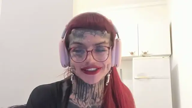 tamarapervert online show from November 18, 9:26 pm