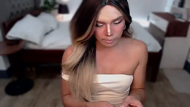 liaa lurrecams online show from November 8, 11:43 am