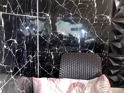 Snapshot of MissKeanna chatting on December 25, 7:02 pm MissKeanna online show from December 25, 7:02 pm