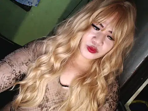 Hugeladycockmarga online show from March 12, 1:16 pm