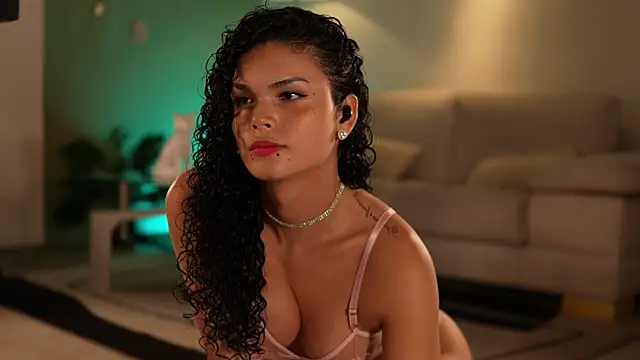 GiaFaaris online show from June 19, 8:24 pm