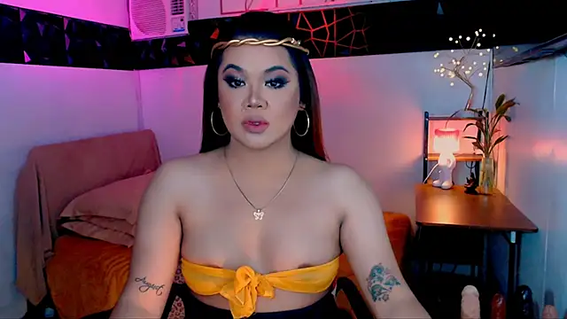 asiankatyhuge online show from October 30, 12:42 am