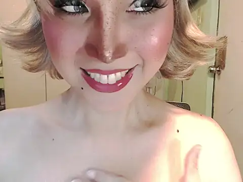 Ezradeliciosa online show from April 25, 3:43 am