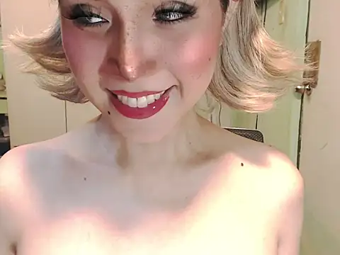 Ezradeliciosa online show from May 4, 2:16 am