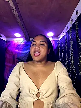 bettina love online show from November 18, 4:45 am