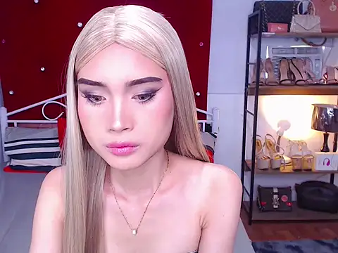 MeatyhorsecockMistress online show from February 4, 8:19 am