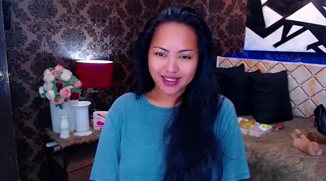 HugeCock Savanna online show from February 21, 3:45 am