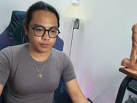 Your PrettyGirlxxx online show from May 26, 8:00 am