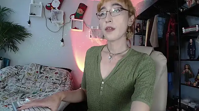 NicoleCortez online show from January 7, 2:20 pm