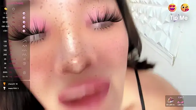 TsHeartXxx online show from May 3, 6:29 am