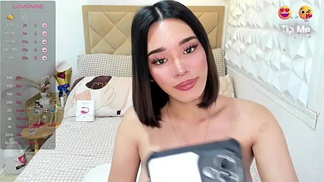 TsHeartXxx online show from July 22, 5:44 am