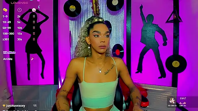 nickyminach  online show from February 17, 3:14 am