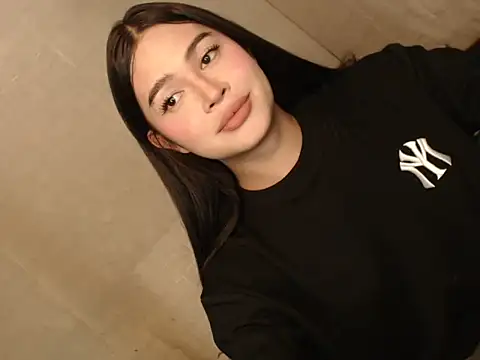 Ashely Lewis online show from March 12, 6:46 pm