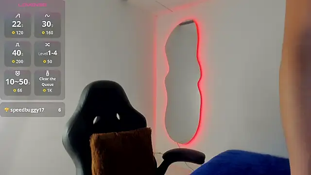 Snapshot of Naughtysofiaa chatting on October 22, 3:08 am Naughtysofiaa online show from October 22, 3:08 am