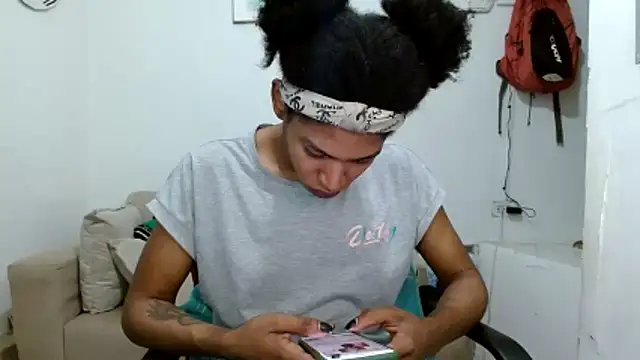 angelamarie1 online show from March 3, 6:59 pm