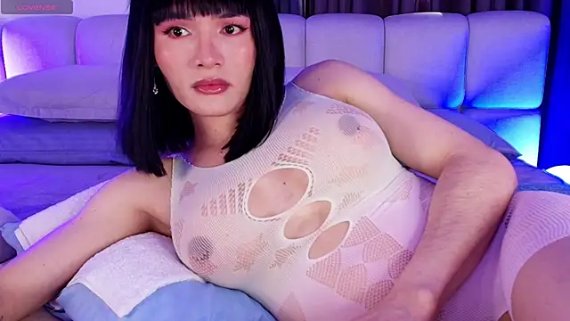 sweetieluna01 online show from March 11, 9:08 pm