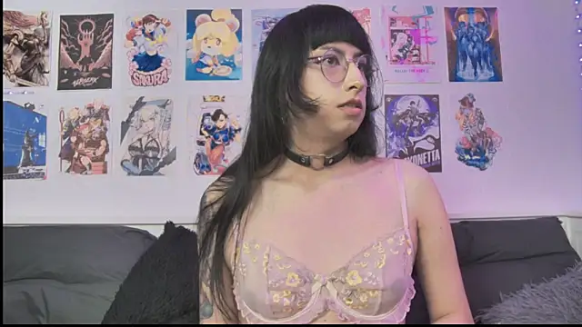 snowblack  online show from July 5, 6:47 pm