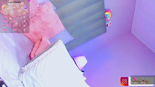 AiishaRose online show from April 29, 3:17 pm