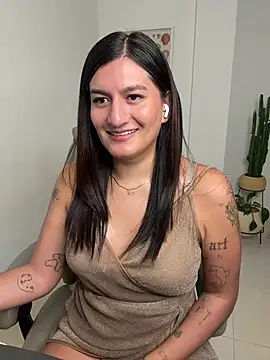 ari artis online show from April 18, 9:37 pm