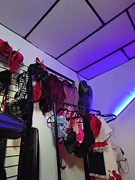 mal x online show from March 4, 7:36 am