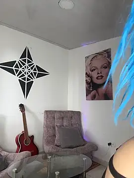 Mydreams69 online show from April 19, 6:10 pm